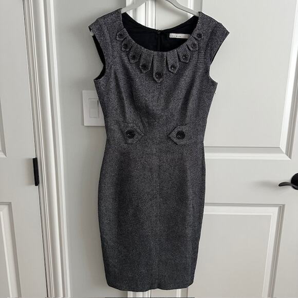 Karen Millen Grey Tweed Wool Blend Tailored Pencil Dress Neckline Detail US 6 - Picture 2 of 12
